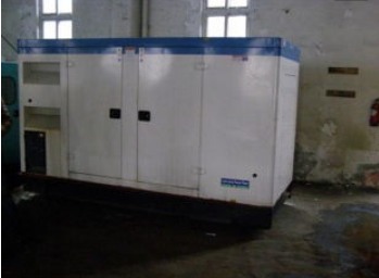 平乐康明斯150kw大型柴油二手发电机组